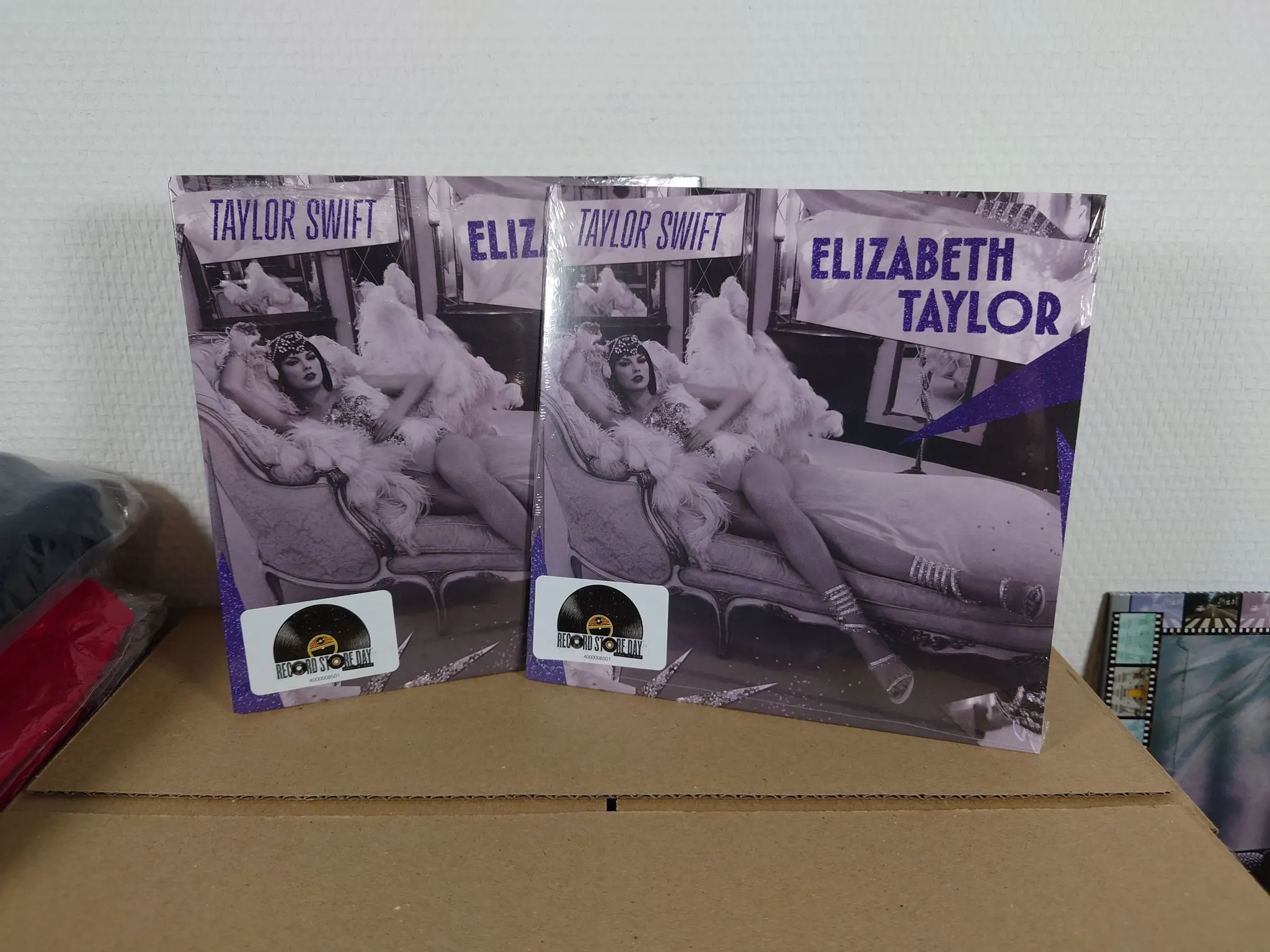 2 st Taylor Swift - Elizabeth Taylor RSD 7" Vinyl vinylskiva till salu