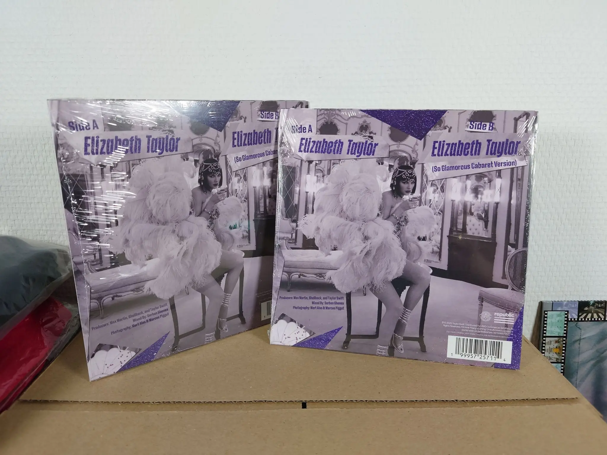 2 st Taylor Swift - Elizabeth Taylor RSD 7" Vinyl begagnad vinyl online