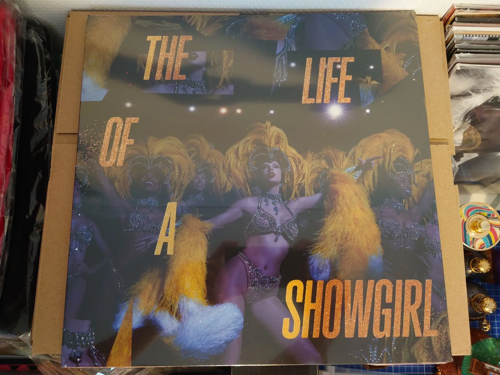 Taylor Swift - Life of a Showgirl: Baby That's Show Business Edition vinylskiva till salu
