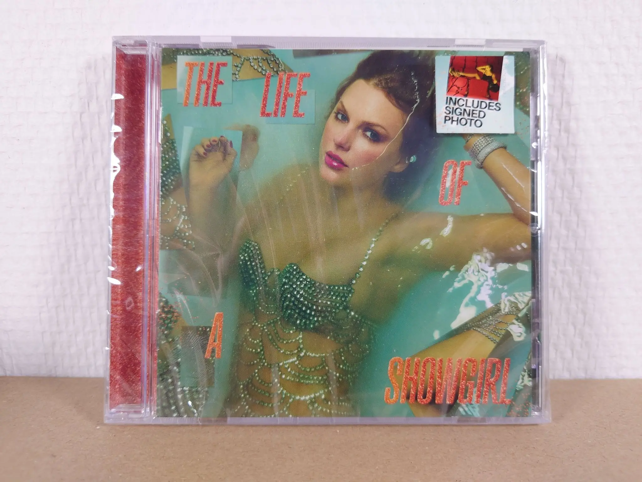 The Life of a Showgirl - CD Signerad #1 vinylskiva till salu